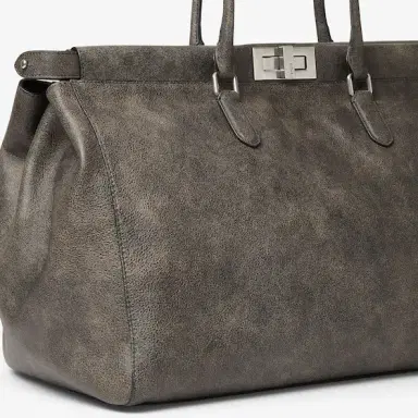 Fendi Peekaboo Tote Large | Thumbnail 5 Fendi Peekaboo Tote Large | Thumbnail 5