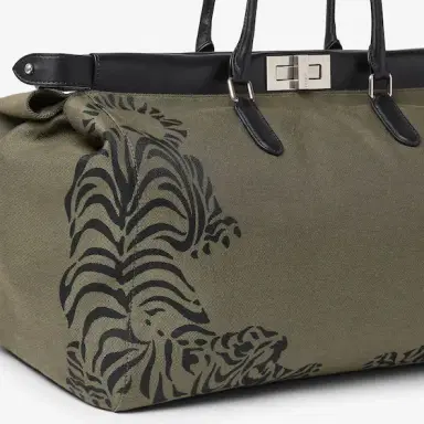 Fendi Peekaboo Tote Large | Thumbnail 5 Fendi Peekaboo Tote Large | Thumbnail 5