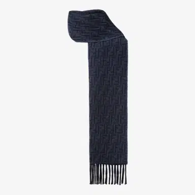 Fendi Large, wrap-around double-sided scarf with an interior | Thumbnail 3 Fendi Large, wrap-around double-sided scarf with an interior | Thumbnail 3