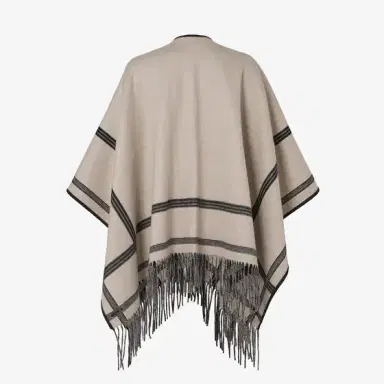 Fendi Large, enveloping poncho with the Selleria motif, a graphic | Thumbnail 2 Fendi Large, enveloping poncho with the Selleria motif, a graphic | Thumbnail 2