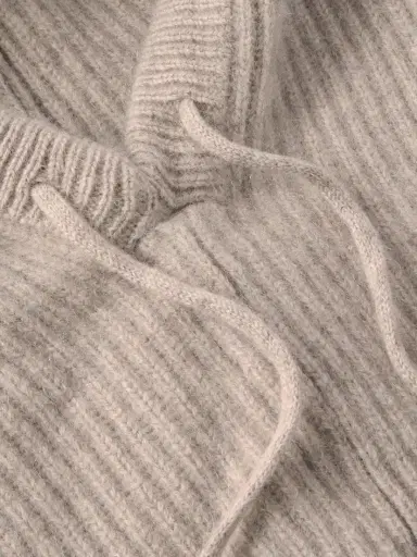 Arch4 Klosters Ribbed Cashmere Balaclava | Thumbnail 3 Arch4 Klosters Ribbed Cashmere Balaclava | Thumbnail 3