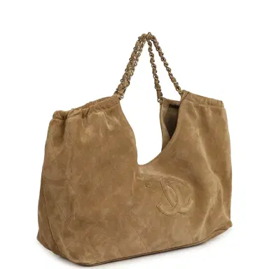Chanel Chanel Maxi CC Cabas Hobo Bag Dark Beige Suede Gold Hardware | Thumbnail 2 Chanel Chanel Maxi CC Cabas Hobo Bag Dark Beige Suede Gold Hardware | Thumbnail 2