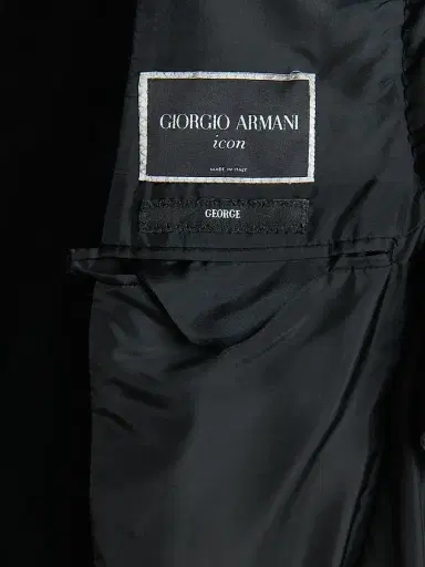 Giorgio Armani Men's Velvet Single-Breasted Velvet Dinner Jacket - Black Beauty - Size 48 | Thumbnail 5 Giorgio Armani Men's Velvet Single-Breasted Velvet Dinner Jacket - Black Beauty - Size 48 | Thumbnail 5