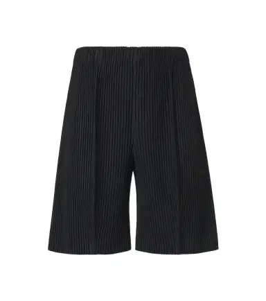 Homme Plissé Issey Miyake Homme Plissé Issey Miyake Monthly Colors: August pleated Bermuda shorts | Thumbnail 1 Homme Plissé Issey Miyake Homme Plissé Issey Miyake Monthly Colors: August pleated Bermuda shorts | Thumbnail 1
