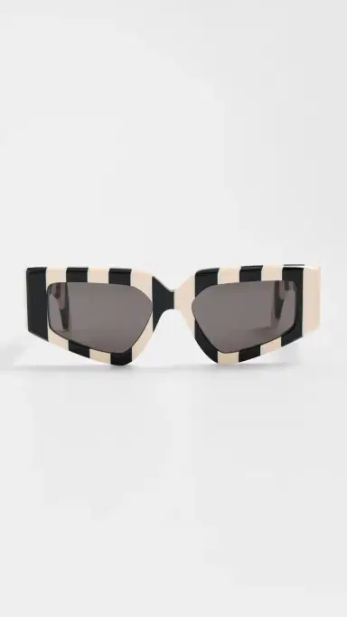 Valentino Ultra Vintage Sunglasses | Thumbnail 2 Valentino Ultra Vintage Sunglasses | Thumbnail 2