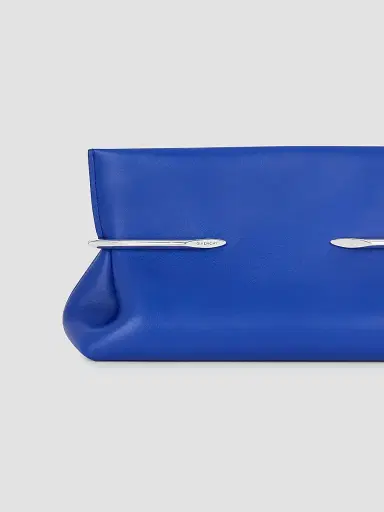 Givenchy Women's Pinch Soft Clutch in Nappa Leather | Thumbnail 5 Givenchy Women's Pinch Soft Clutch in Nappa Leather | Thumbnail 5