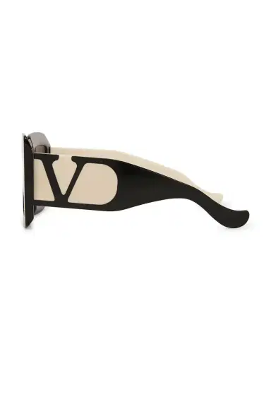 Valentino Garavani Viva Superstar Rectangular Sunglasses | Thumbnail 3 Valentino Garavani Viva Superstar Rectangular Sunglasses | Thumbnail 3