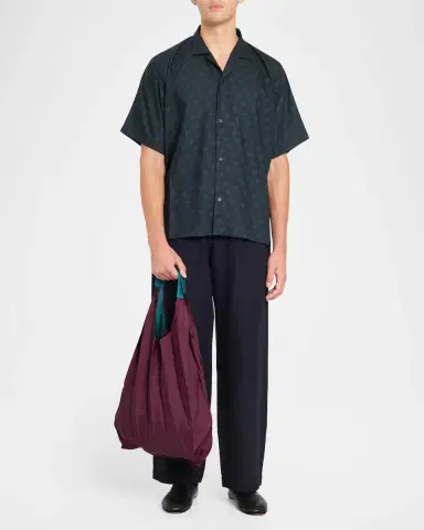 Issey Miyake Men's Guru Guru Packable Pleated Tote Bag | Thumbnail 5 Issey Miyake Men's Guru Guru Packable Pleated Tote Bag | Thumbnail 5