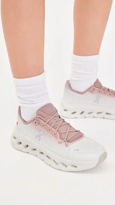 ON Cloudtilt Sneakers | Thumbnail 3 ON Cloudtilt Sneakers | Thumbnail 3