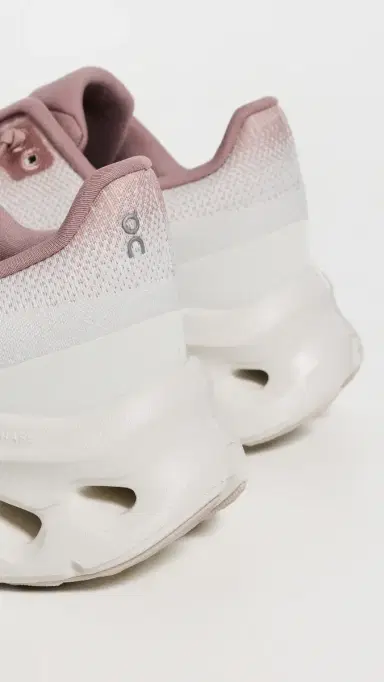 ON Cloudtilt Sneakers | Thumbnail 4 ON Cloudtilt Sneakers | Thumbnail 4