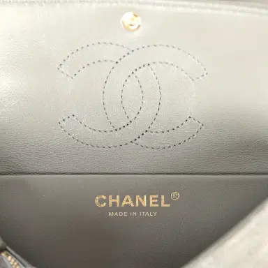 Chanel Chanel Mini "Souplissimo" Flap Bag Dark Grey Suede Gold Hardware | Thumbnail 10 Chanel Chanel Mini "Souplissimo" Flap Bag Dark Grey Suede Gold Hardware | Thumbnail 10
