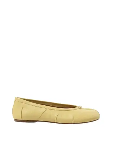 Maison Margiela New Tabi Ballerina in Ble Yellow | Thumbnail 1 Maison Margiela New Tabi Ballerina in Ble Yellow | Thumbnail 1