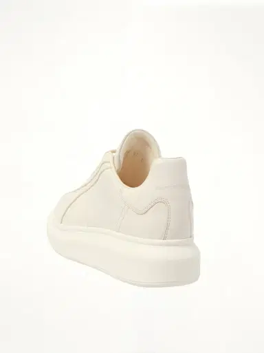 Alexander McQueen New Oversized Sneaker | Thumbnail 2 Alexander McQueen New Oversized Sneaker | Thumbnail 2