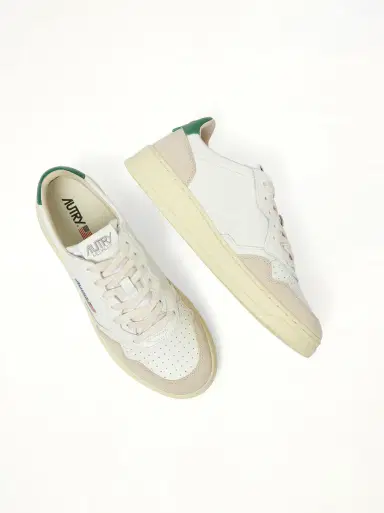 Autry Medalist Low Sneakers in White/amazon White | Thumbnail 2 Autry Medalist Low Sneakers in White/amazon White | Thumbnail 2