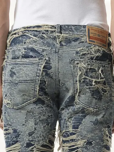 Diesel 2023 D-finitive Distressed Jeans | Thumbnail 2 Diesel 2023 D-finitive Distressed Jeans | Thumbnail 2