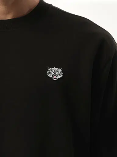 KENZO Kenzo Happy Tiger Embroidered Classic Sweatshirt | Thumbnail 2 KENZO Kenzo Happy Tiger Embroidered Classic Sweatshirt | Thumbnail 2