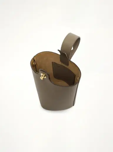 Loewe Pebble Bucket Mini | Thumbnail 8 Loewe Pebble Bucket Mini | Thumbnail 8