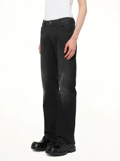 Diesel 1985 Larkee Straight Jeans | Thumbnail 2 Diesel 1985 Larkee Straight Jeans | Thumbnail 2