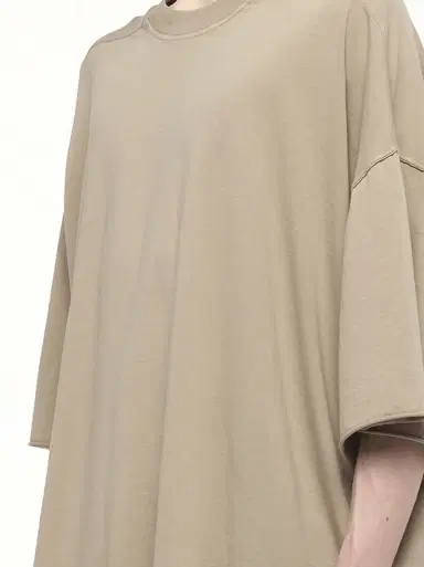 RICK OWENS DRKSHDW Tommy T in Dirty Pearl Brown | Thumbnail 2 RICK OWENS DRKSHDW Tommy T in Dirty Pearl Brown | Thumbnail 2