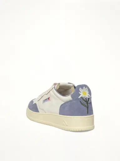 Autry Medalist Low Sneaker | Thumbnail 2 Autry Medalist Low Sneaker | Thumbnail 2