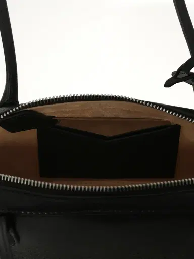 Alaïa Le Teckel Small Goatskin Bag | Thumbnail 7 Alaïa Le Teckel Small Goatskin Bag | Thumbnail 7