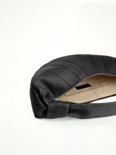 Lemaire Cowhide Fortune Croissant Bag | Thumbnail 2 Lemaire Cowhide Fortune Croissant Bag | Thumbnail 2