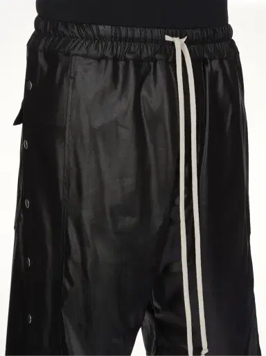 RICK OWENS DRKSHDW Wide Pusher Shorts | Thumbnail 6 RICK OWENS DRKSHDW Wide Pusher Shorts | Thumbnail 6