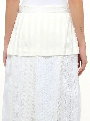 Loewe Lace Petal Skirt | Thumbnail 2 Loewe Lace Petal Skirt | Thumbnail 2
