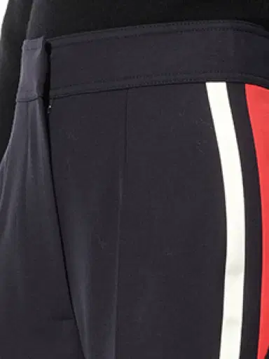 Alexander McQueen Military Shorts | Thumbnail 2 Alexander McQueen Military Shorts | Thumbnail 2