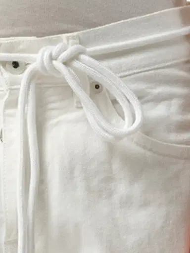 Off-White Slim Back Dart Jeans | Thumbnail 3 Off-White Slim Back Dart Jeans | Thumbnail 3