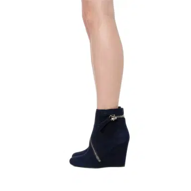 Alexander McQueen Low Boots | Thumbnail 1 Alexander McQueen Low Boots | Thumbnail 1