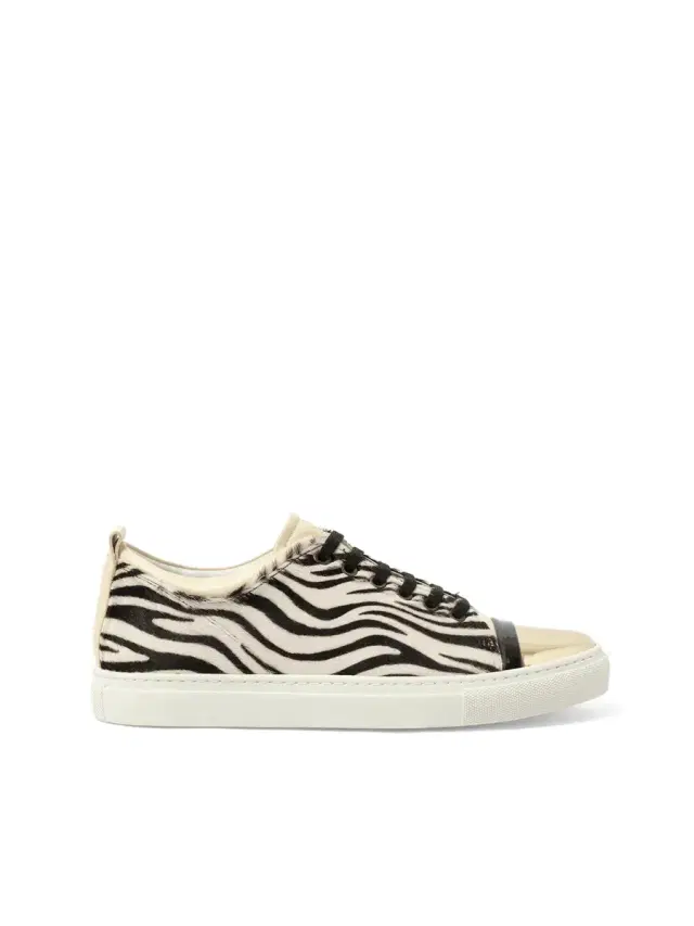 Sneaker Sneaker