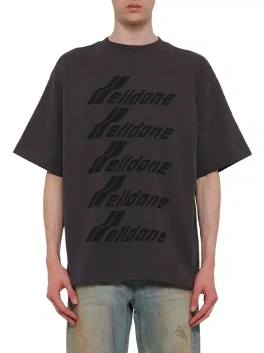We11Done Classic Front Logo T-shirt in Charcoal Black | Thumbnail 1 We11Done Classic Front Logo T-shirt in Charcoal Black | Thumbnail 1