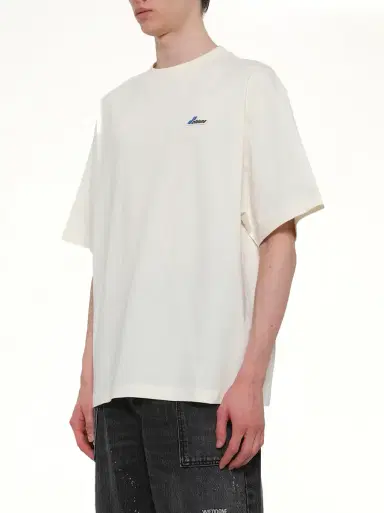 We11Done Wapen Logo T-shirt in Ivory White | Thumbnail 2 We11Done Wapen Logo T-shirt in Ivory White | Thumbnail 2