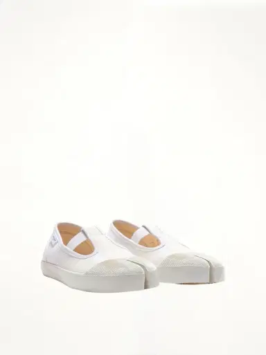 Maison Margiela Tabi Toe Sneakers in White/white | Thumbnail 3 Maison Margiela Tabi Toe Sneakers in White/white | Thumbnail 3