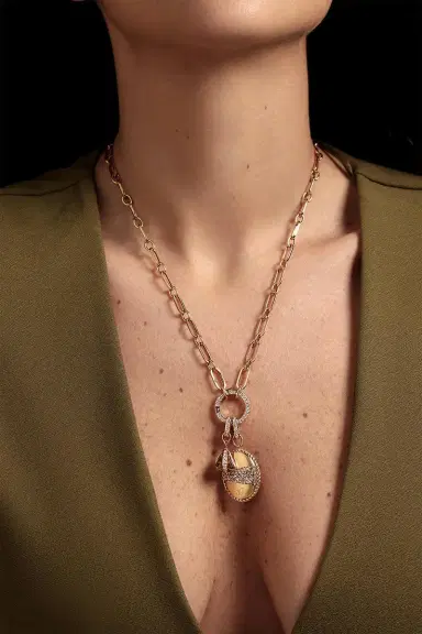 CLARA CHEHAB Diamond Liberté Rectangular Hooked Chain Necklace | Thumbnail 2 CLARA CHEHAB Diamond Liberté Rectangular Hooked Chain Necklace | Thumbnail 2
