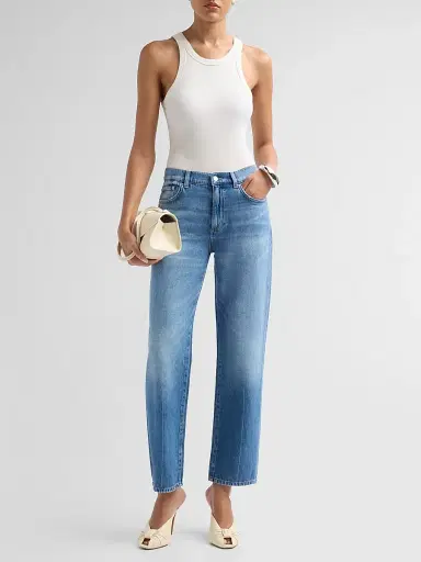 Le Jean Women's 90's Faded Wash Straight Jeans | Thumbnail 2 Le Jean Women's 90's Faded Wash Straight Jeans | Thumbnail 2