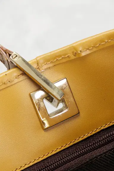 Gucci Gucci GG Bucket Tote Bag | Thumbnail 6 Gucci Gucci GG Bucket Tote Bag | Thumbnail 6