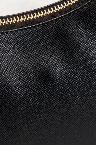 Prada Prada Saffiano Re-Edition 2005 Shoulder Bag | Thumbnail 7 Prada Prada Saffiano Re-Edition 2005 Shoulder Bag | Thumbnail 7