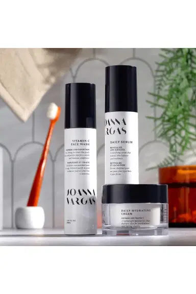 Joanna Vargas Vitamin C Face Wash | Thumbnail 5 Joanna Vargas Vitamin C Face Wash | Thumbnail 5