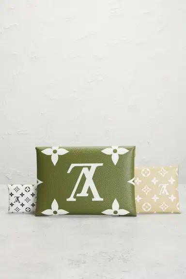 Louis Vuitton Louis Vuitton Monogram Giant Kirigami Pochette Set | Thumbnail 3 Louis Vuitton Louis Vuitton Monogram Giant Kirigami Pochette Set | Thumbnail 3