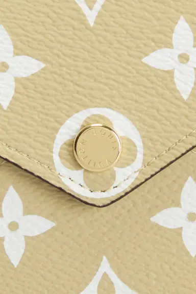 Louis Vuitton Louis Vuitton Monogram Giant Kirigami Pochette Set | Thumbnail 7 Louis Vuitton Louis Vuitton Monogram Giant Kirigami Pochette Set | Thumbnail 7