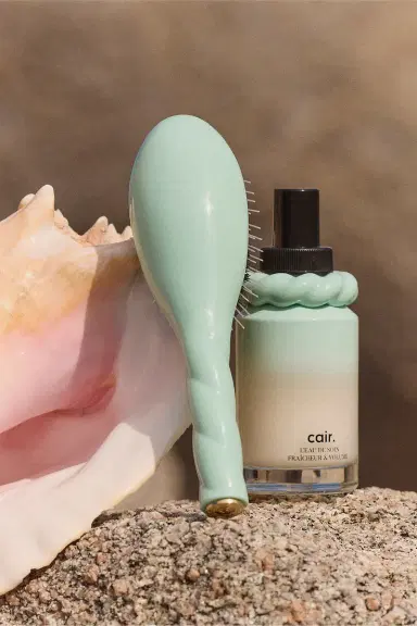 La Bonne Brosse Freshening & Volumizing Hair | Thumbnail 4 La Bonne Brosse Freshening & Volumizing Hair | Thumbnail 4