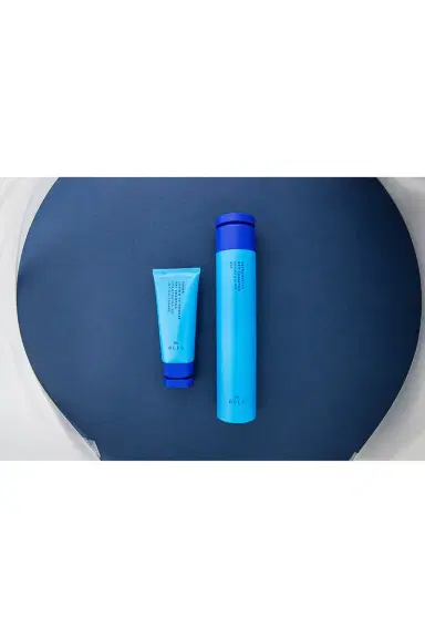 R+Co Bleu R+Co BLEU Retroactive Dry Shampoo | Thumbnail 5 R+Co Bleu R+Co BLEU Retroactive Dry Shampoo | Thumbnail 5