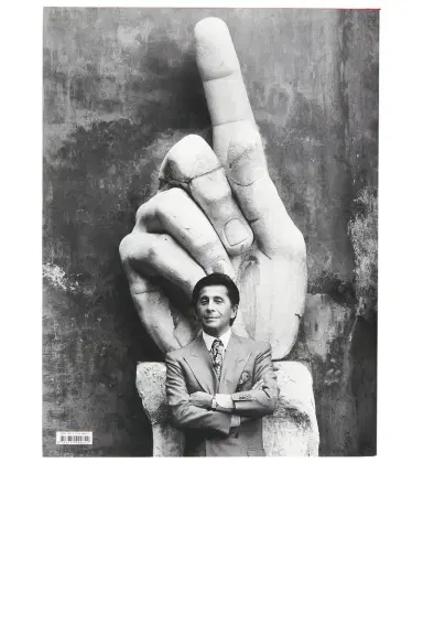 TASCHEN Valentino. A Grand Italian Epic | Thumbnail 6 TASCHEN Valentino. A Grand Italian Epic | Thumbnail 6