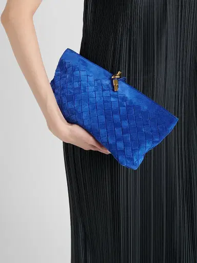Bottega Veneta Women's Andiamo Boat Intrecciato Suede Pouch | Thumbnail 2 Bottega Veneta Women's Andiamo Boat Intrecciato Suede Pouch | Thumbnail 2