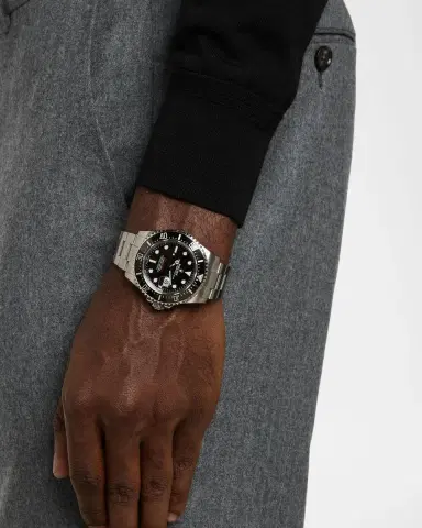 Vintage Watches Rolex Sea-Dweller 43mm Vintage 2017 Watch | Thumbnail 2 Vintage Watches Rolex Sea-Dweller 43mm Vintage 2017 Watch | Thumbnail 2