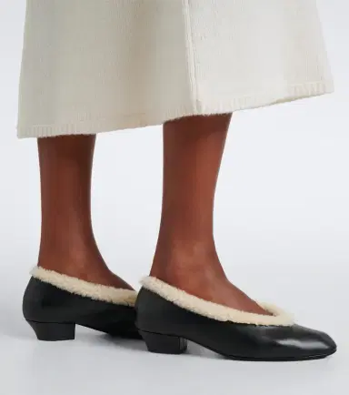 Magda Butrym Shearling-lined leather pumps | Thumbnail 6 Magda Butrym Shearling-lined leather pumps | Thumbnail 6