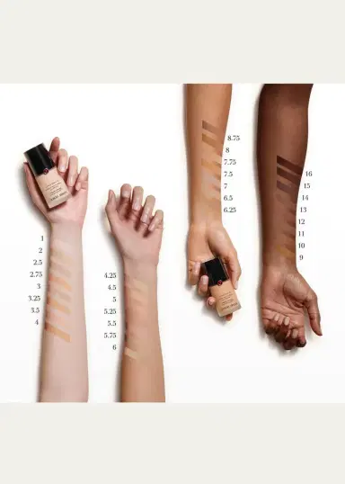 Armani Beauty Power Fabric+ Matte Foundation with Broad-Spectrum SPF 25 | Thumbnail 3 Armani Beauty Power Fabric+ Matte Foundation with Broad-Spectrum SPF 25 | Thumbnail 3