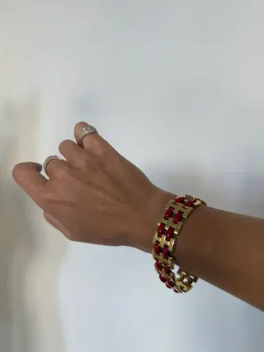 Jen Wonders Studio Link Red Enamel Bracelet | Thumbnail 2 Jen Wonders Studio Link Red Enamel Bracelet | Thumbnail 2